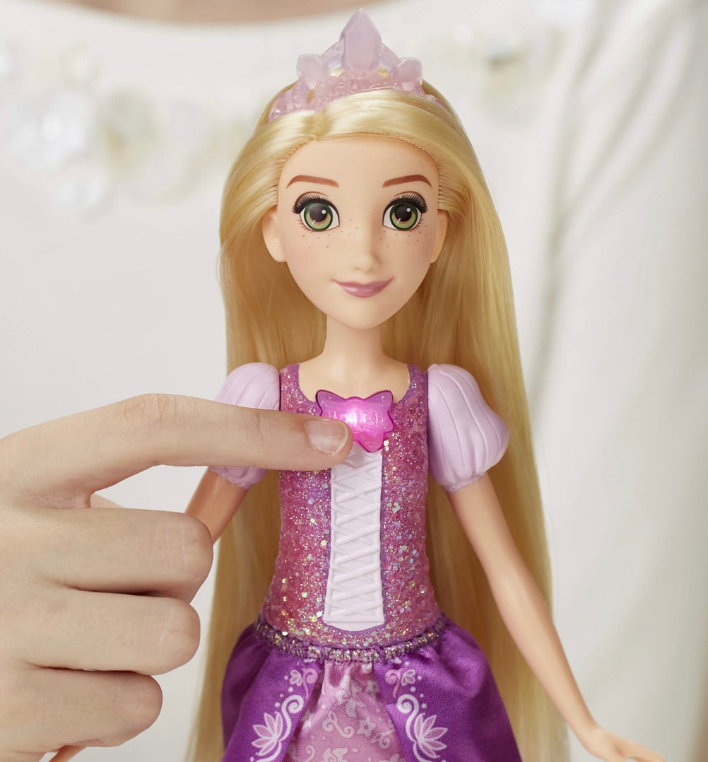PRINCESSES DISNEY Poupée Raiponce princesse chantante